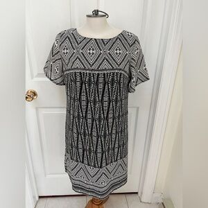 Black Geo Print Dress. Size medium, 100% Polyester
